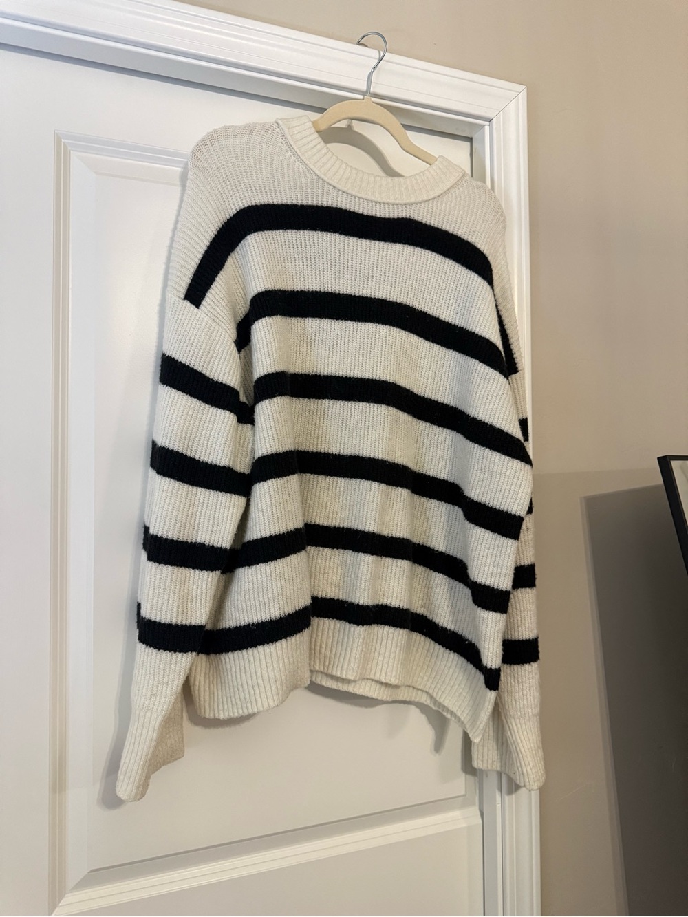 American Eagle Outfitters White Crewneck Sweater with Black Stripes